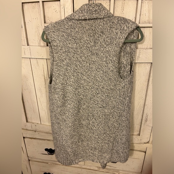 NWT Loft Outlet Sweater Vest - Picture 2 of 4